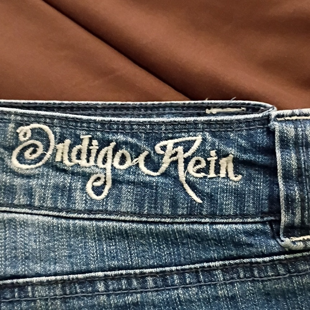 Indigo Rein Forever Jean Shorts - Picture 4 of 4